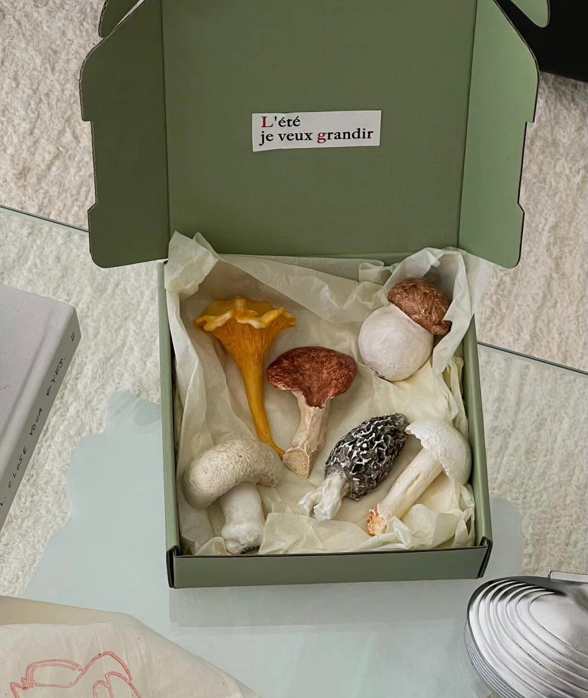 Shinymomo mushroom cutlery rests set of six in gift-ready packaging