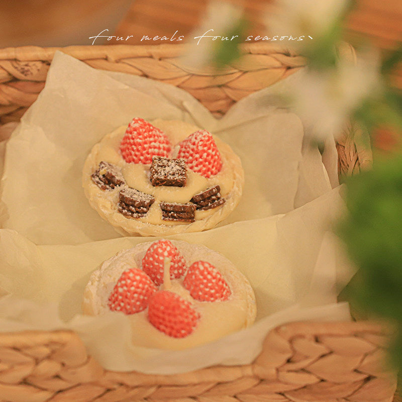 Four Meals Snow Country strawberry cake candle, alternate product view 5