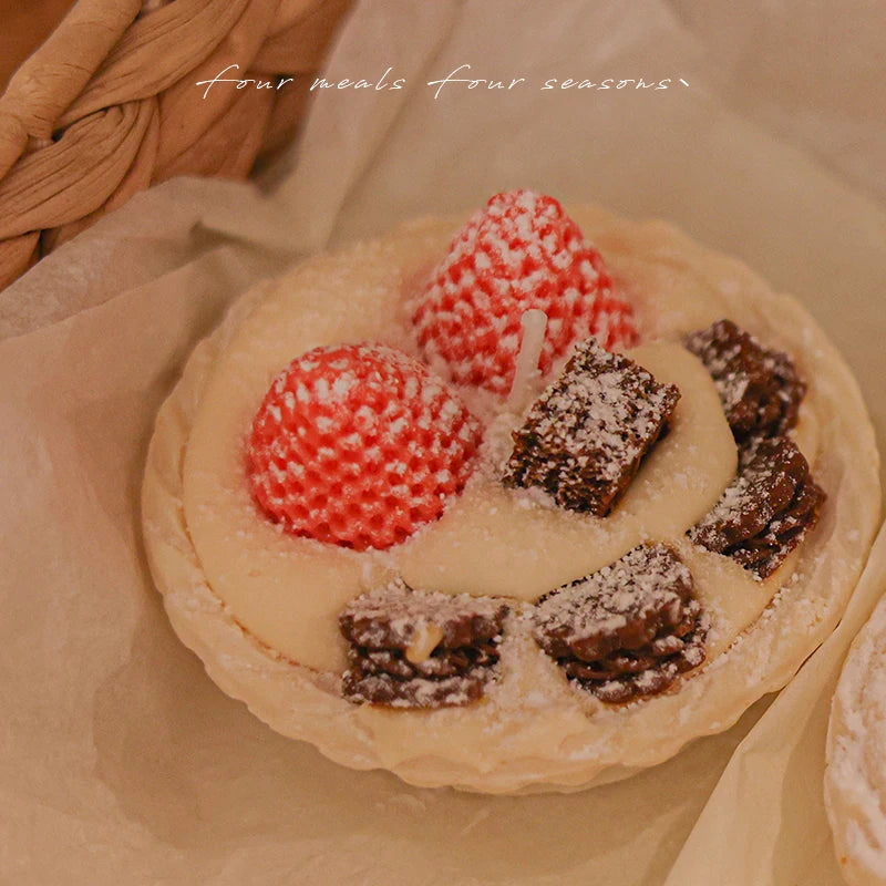 Snow Country strawberry cake candle with two strawberry details