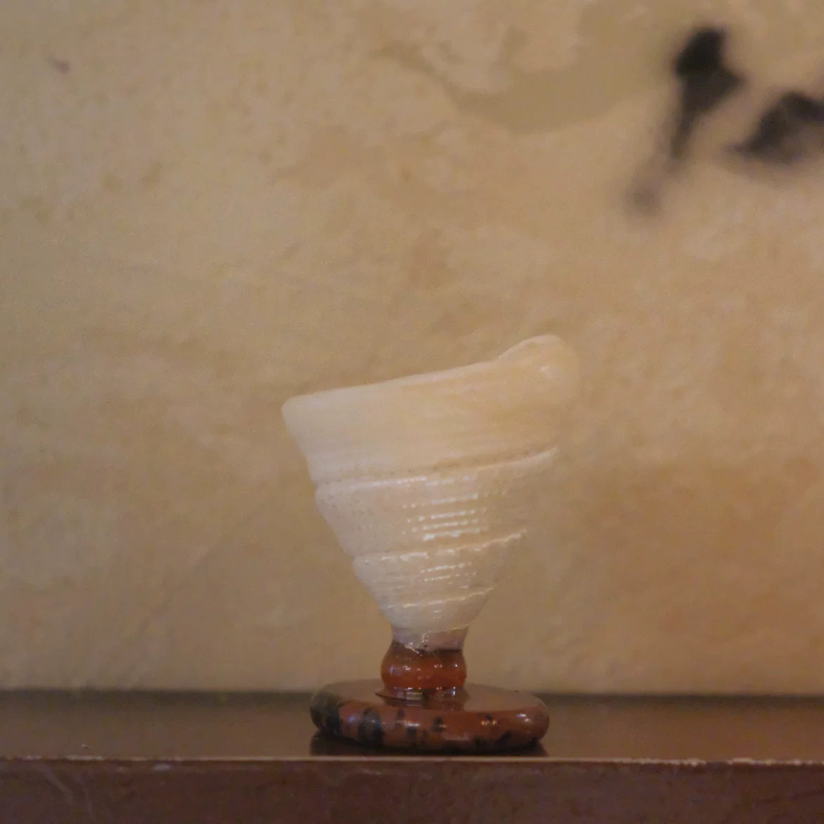 Tower Shell / Brown Jade natural conch and jade incense holder