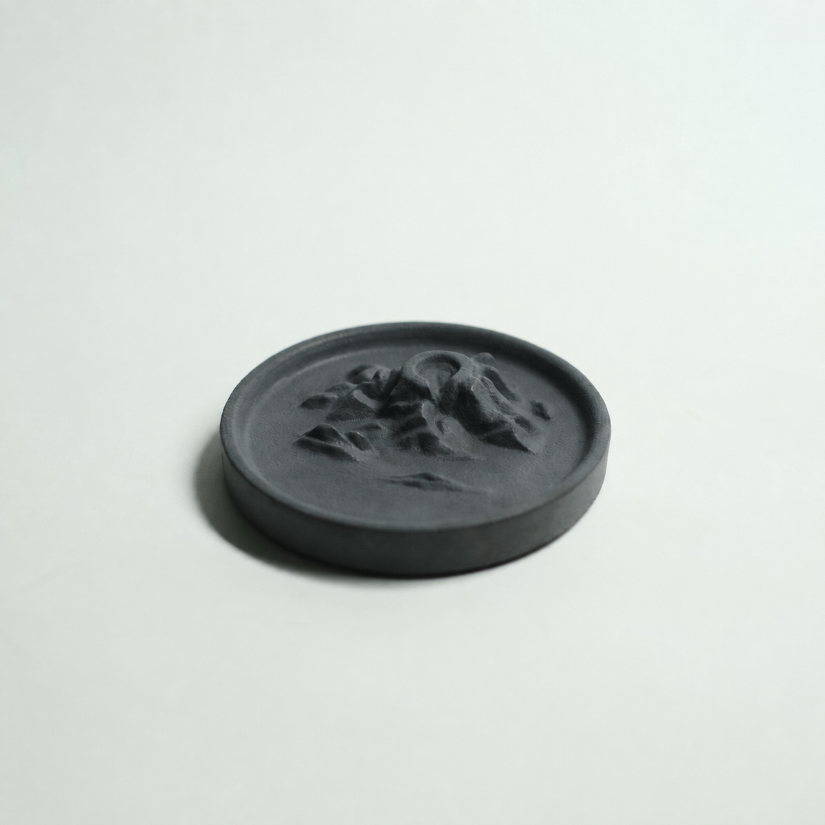 Black Yunyu concrete mountain backflow incense burner
