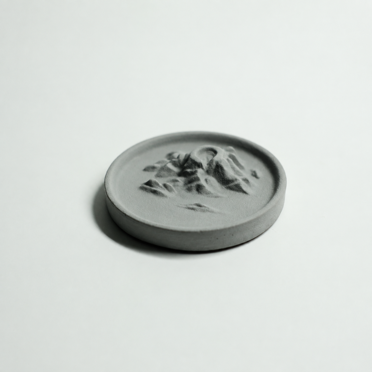 Grey Yunyu concrete mountain backflow incense burner