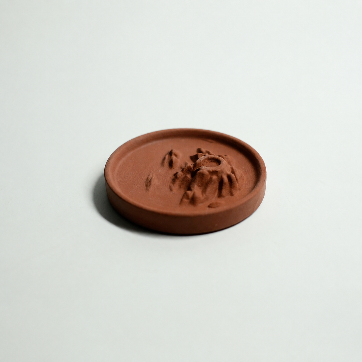 Terracotta Yunyu concrete mountain backflow incense burner